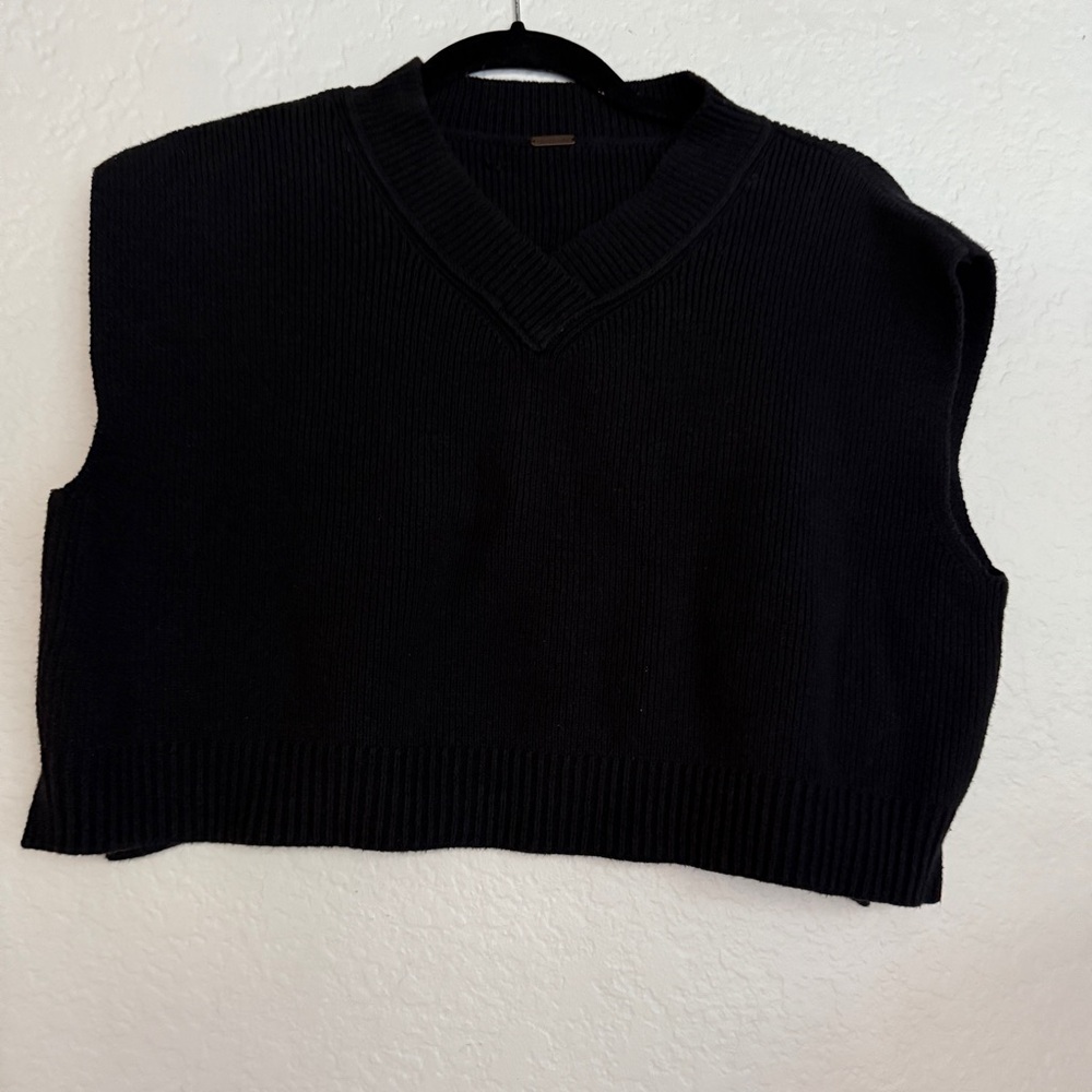 Free People Black V-Neck Knit Sweater Vest